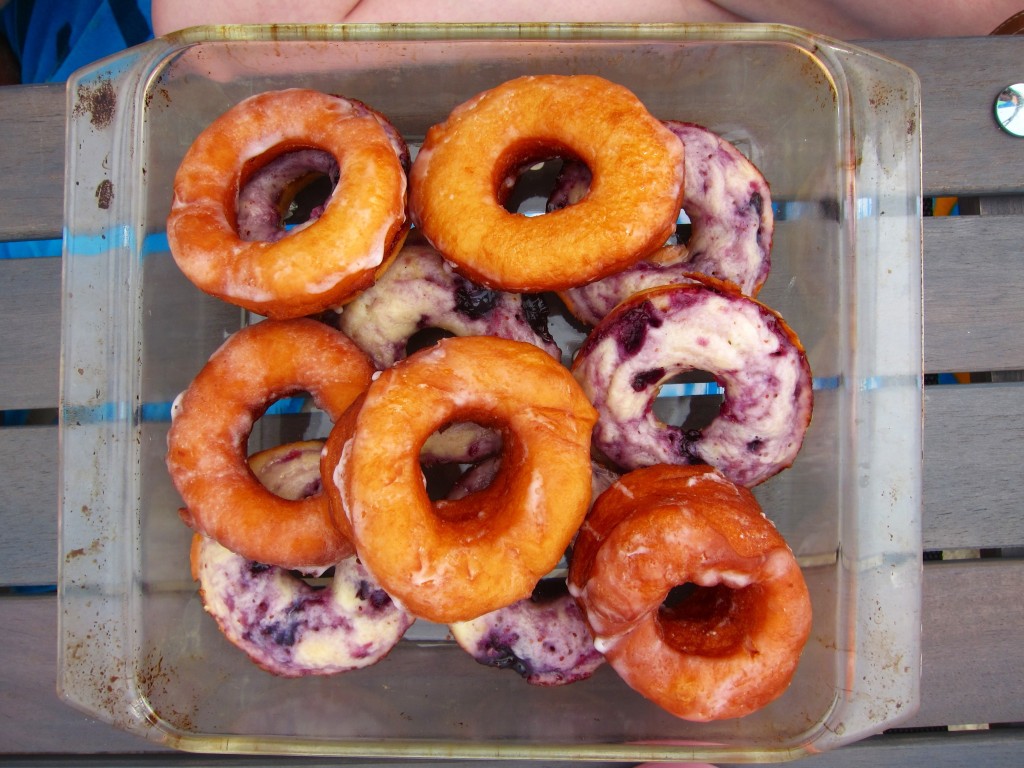 blueberry/lemon and grapefruit donuts - thanks, pinterest!