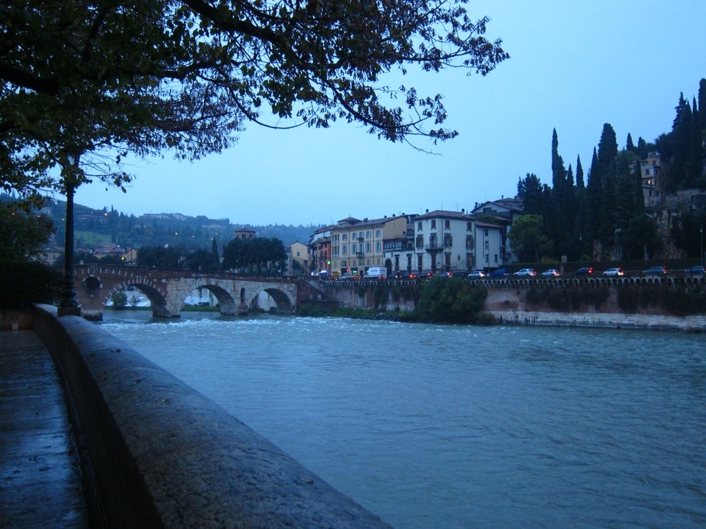 a quick jaunt to the river in verona after wrapping up work for the day