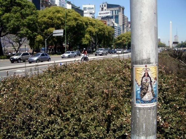 9 de julio avenue - the largest street in buenos aires