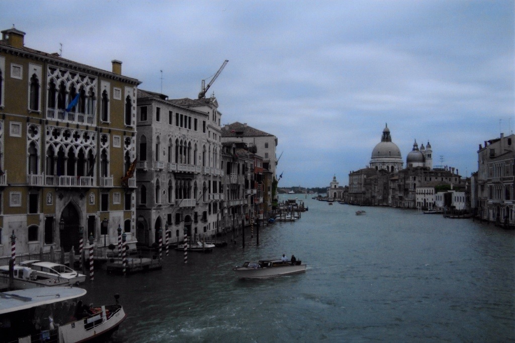 the grand canal on a cloudy day