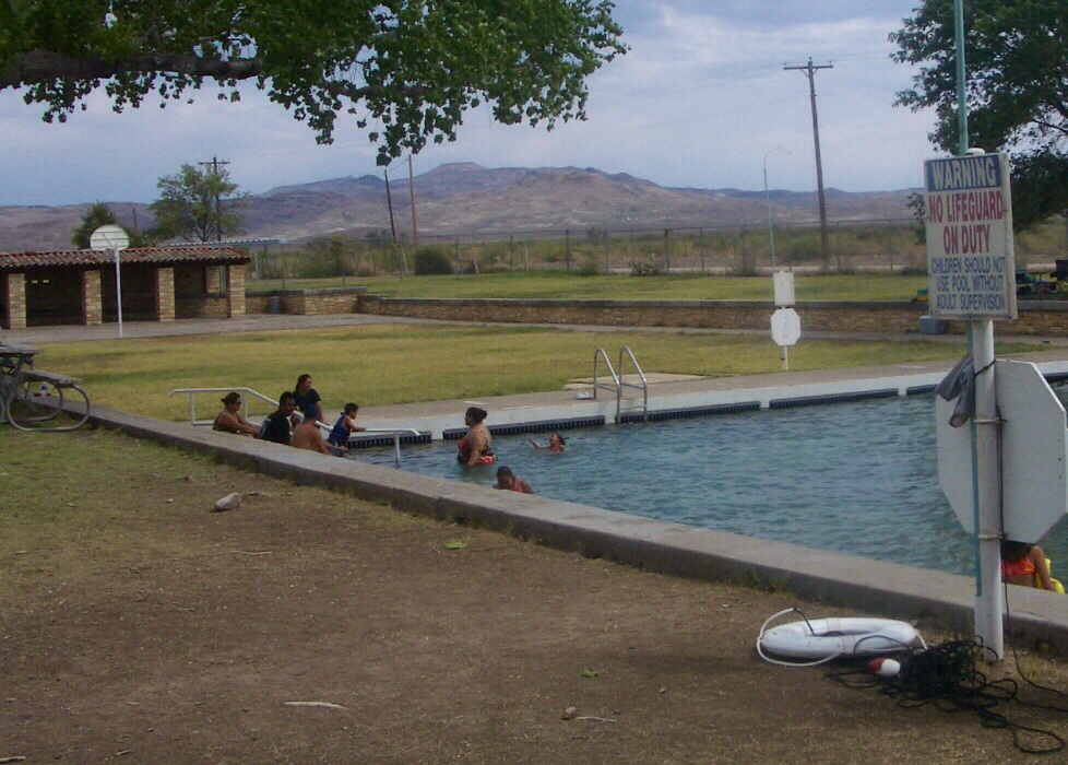 mountains in the background at balmorhea springs